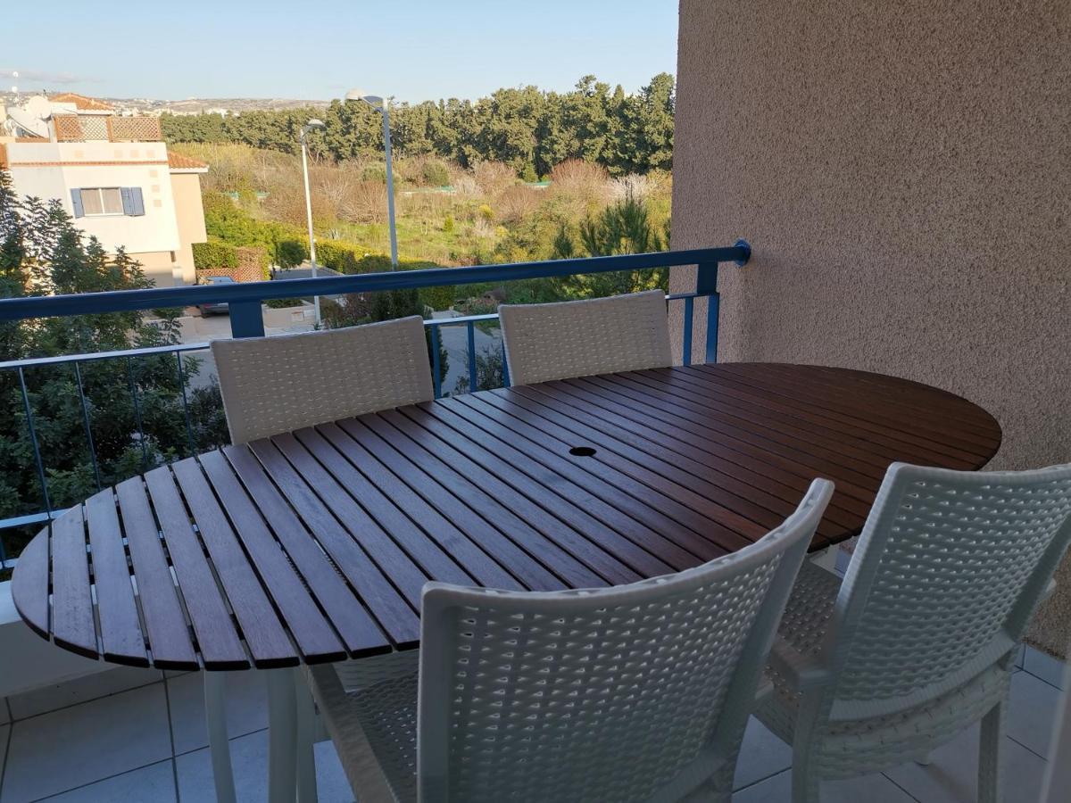 Iris Village, Near Kings Avenue Mall - By Imh Travel & Tours Paphos Eksteriør bilde