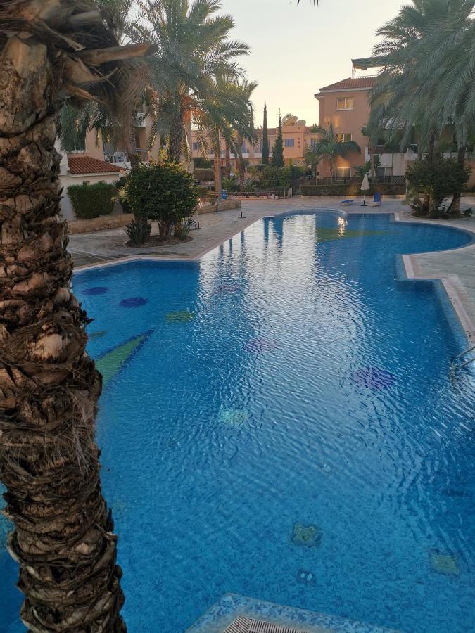 Iris Village, Near Kings Avenue Mall - By Imh Travel & Tours Paphos Eksteriør bilde