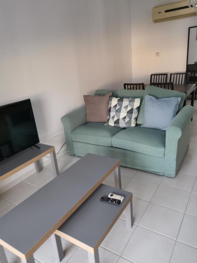 Iris Village, Near Kings Avenue Mall - By Imh Travel & Tours Paphos Eksteriør bilde