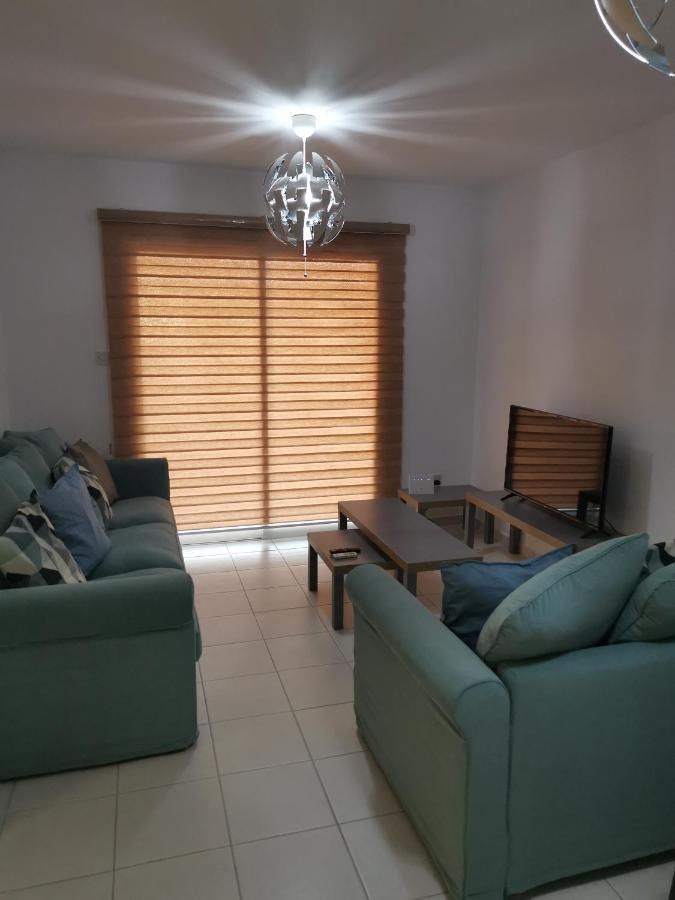 Iris Village, Near Kings Avenue Mall - By Imh Travel & Tours Paphos Eksteriør bilde