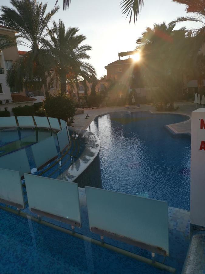 Iris Village, Near Kings Avenue Mall - By Imh Travel & Tours Paphos Eksteriør bilde